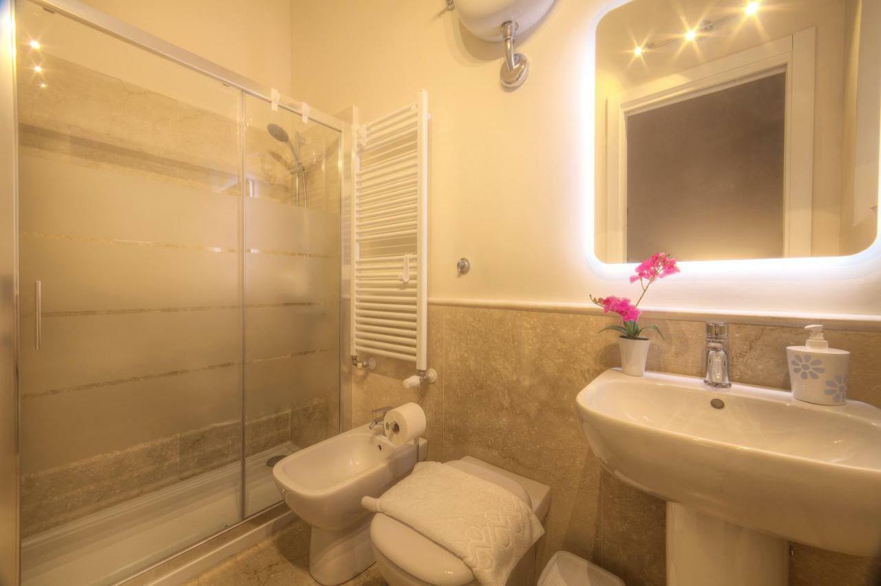 Duomo Luxury Apartment "Palazzo Del Re" Флоренция Экстерьер фото