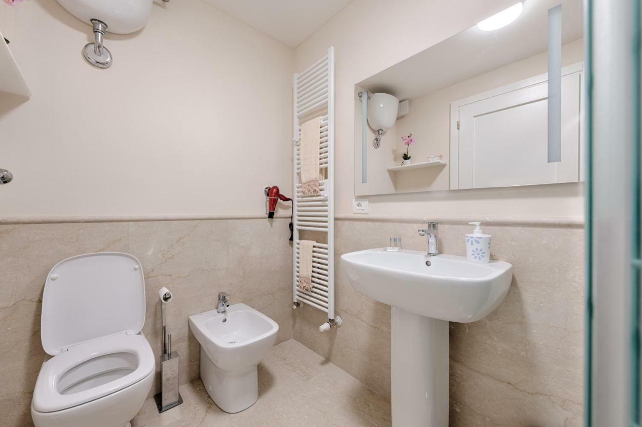 Duomo Luxury Apartment "Palazzo Del Re" Флоренция Экстерьер фото